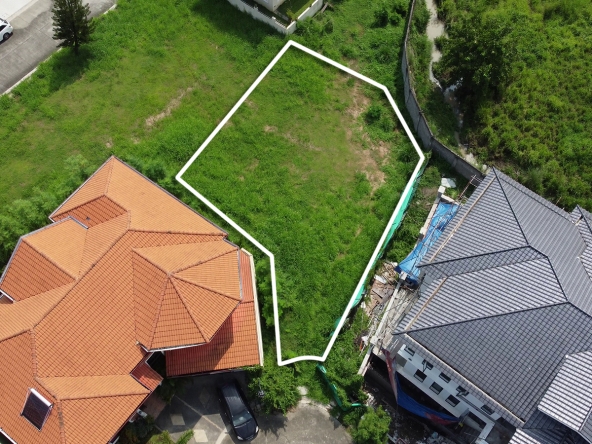 540 sqm Grand Lot in Portofino Heights