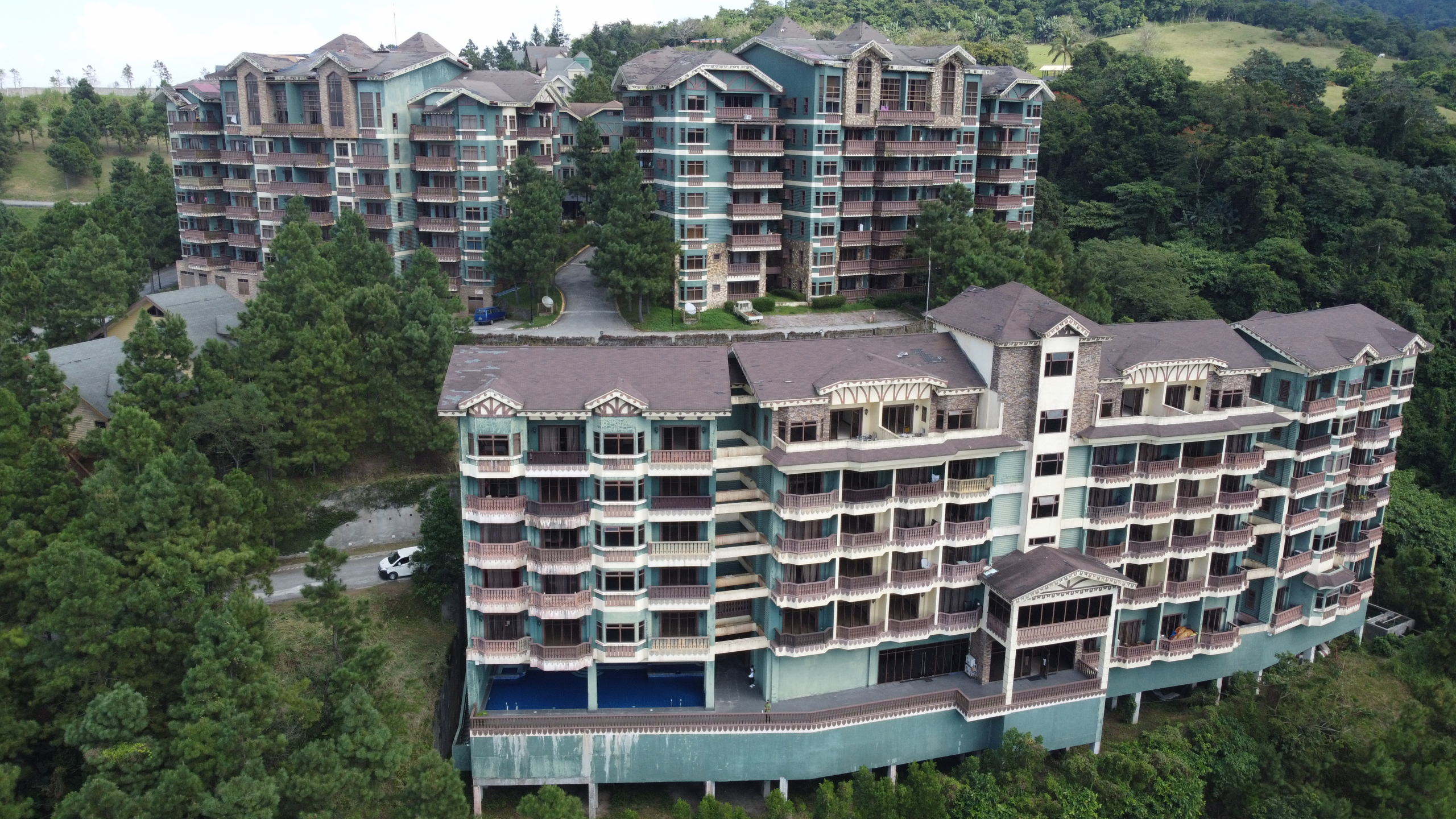 Aerial photo of Grand Quartier III within the luxury community of Crosswinds