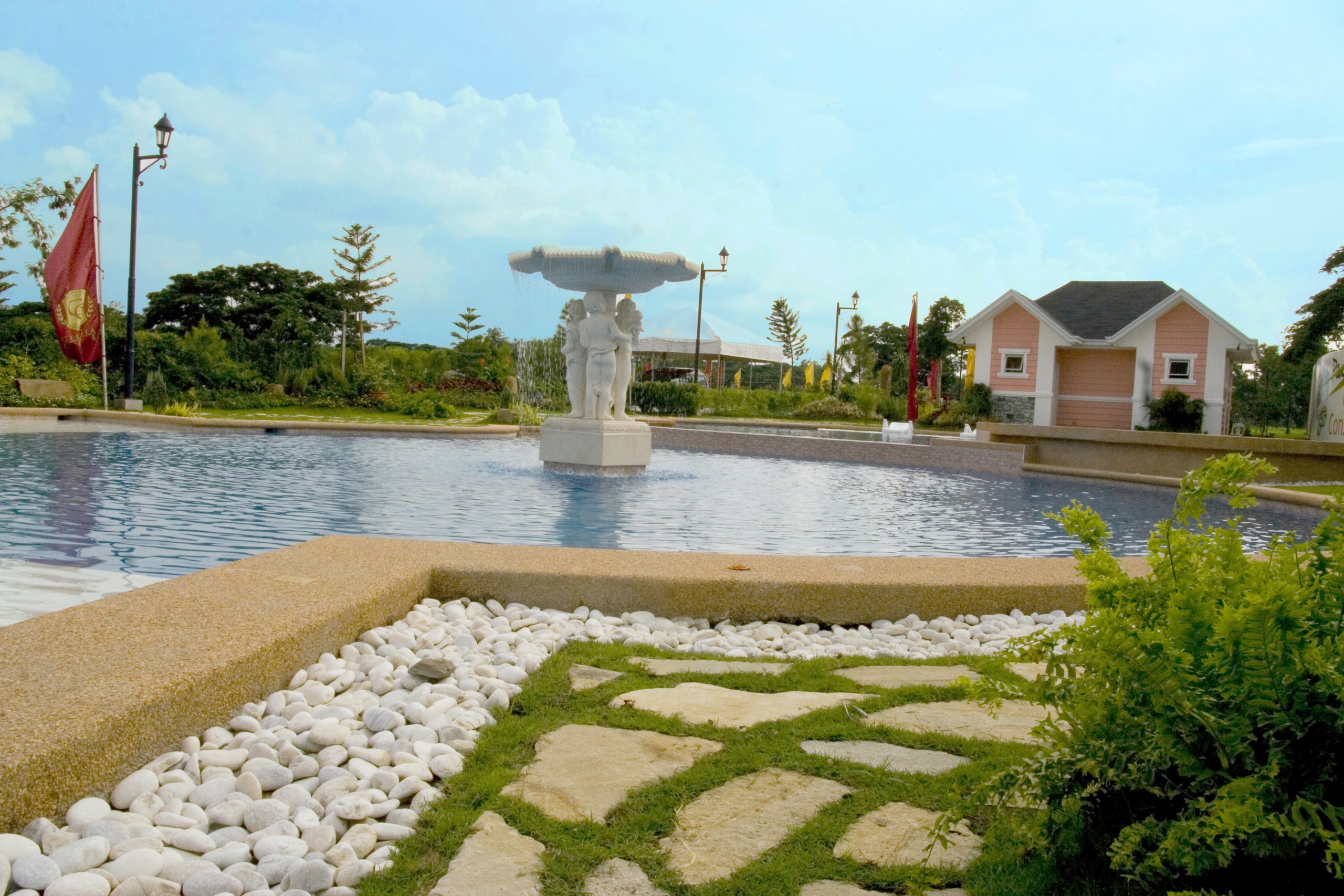 Luxury swimming pool within the world-class clubhouse of Georgia club