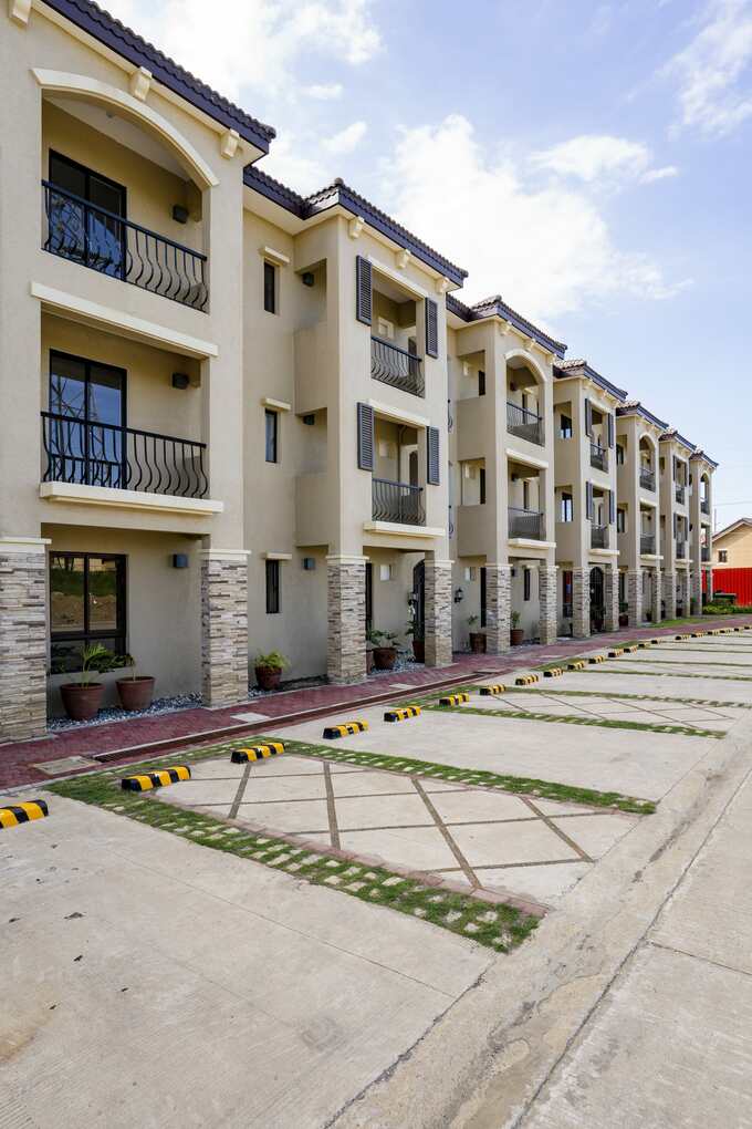 1 Bedroom Italian inspired condo in Laguna | Valenza Mansions
