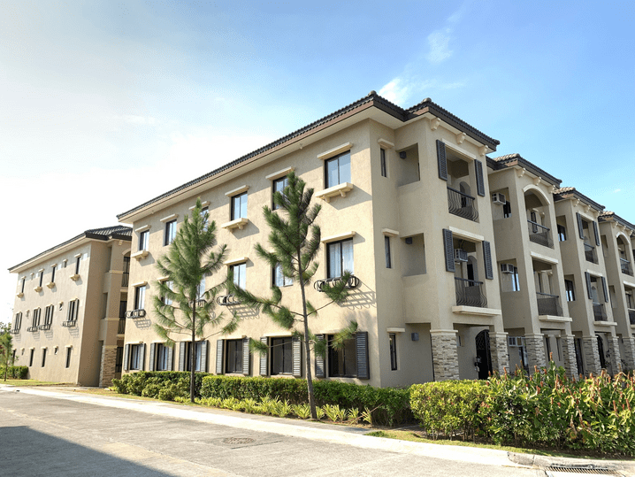 3 Bedroom Unit Layout in Valenza Mansions by Crown Asia