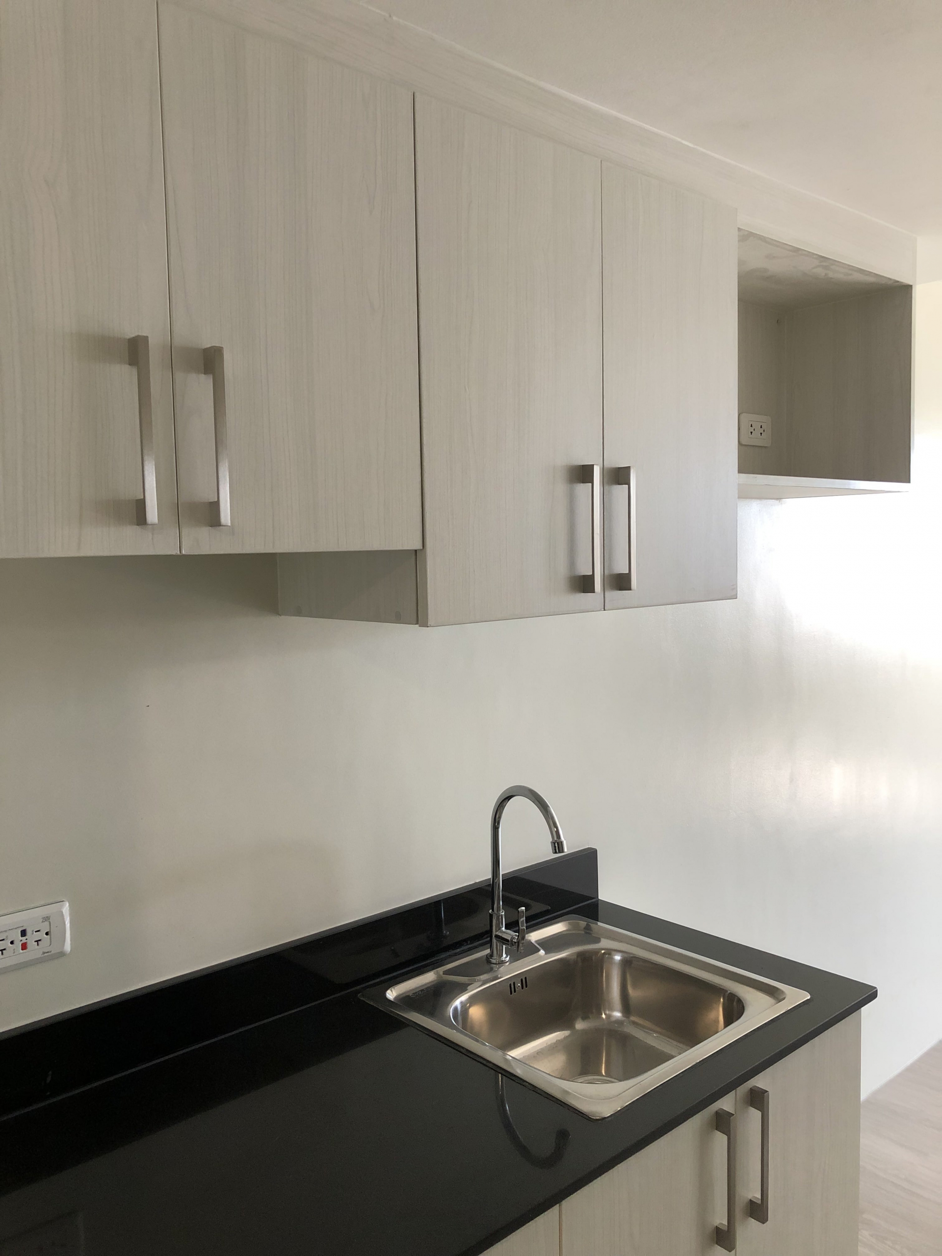 kitchen area condo in recto