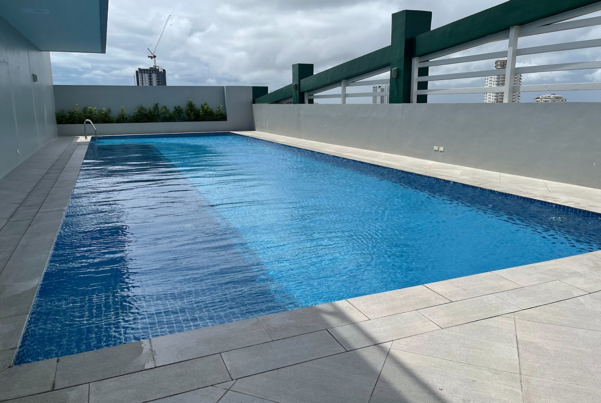 swimming pool condo in taft