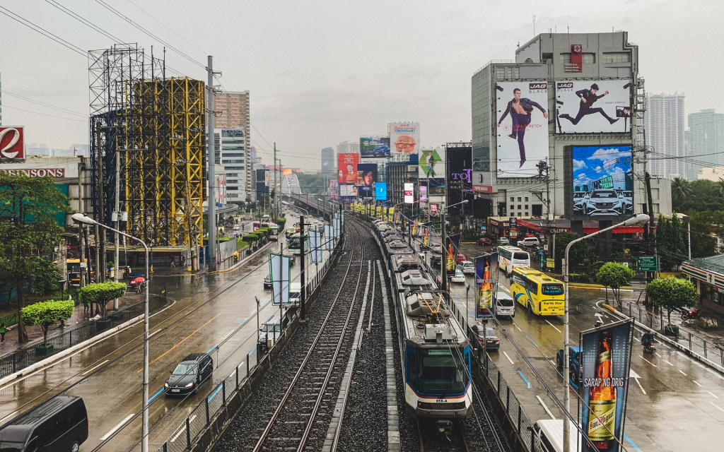 metro-rail-transit-quezon-city-transportation