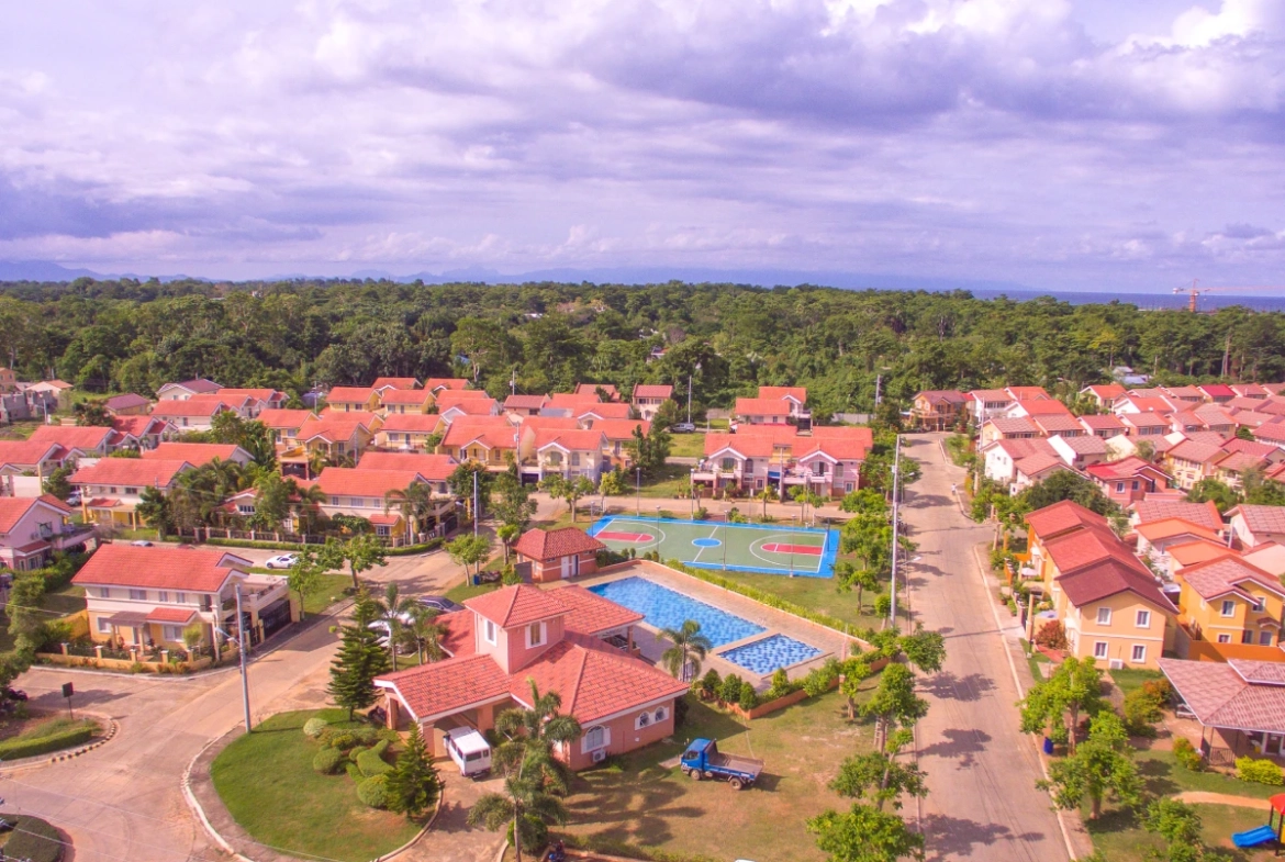 house-and-lot-in-palawan-mika-house-puerto-princesa-swimming-pool