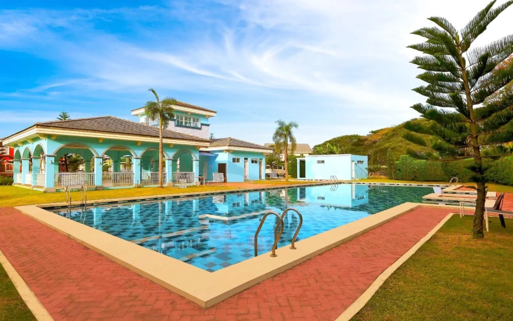 Camella Savannah's Swimming Pool and Club House