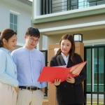The-Ultimate-Guide-to-Picking-Between-House_-Townhouse_-and-Condo