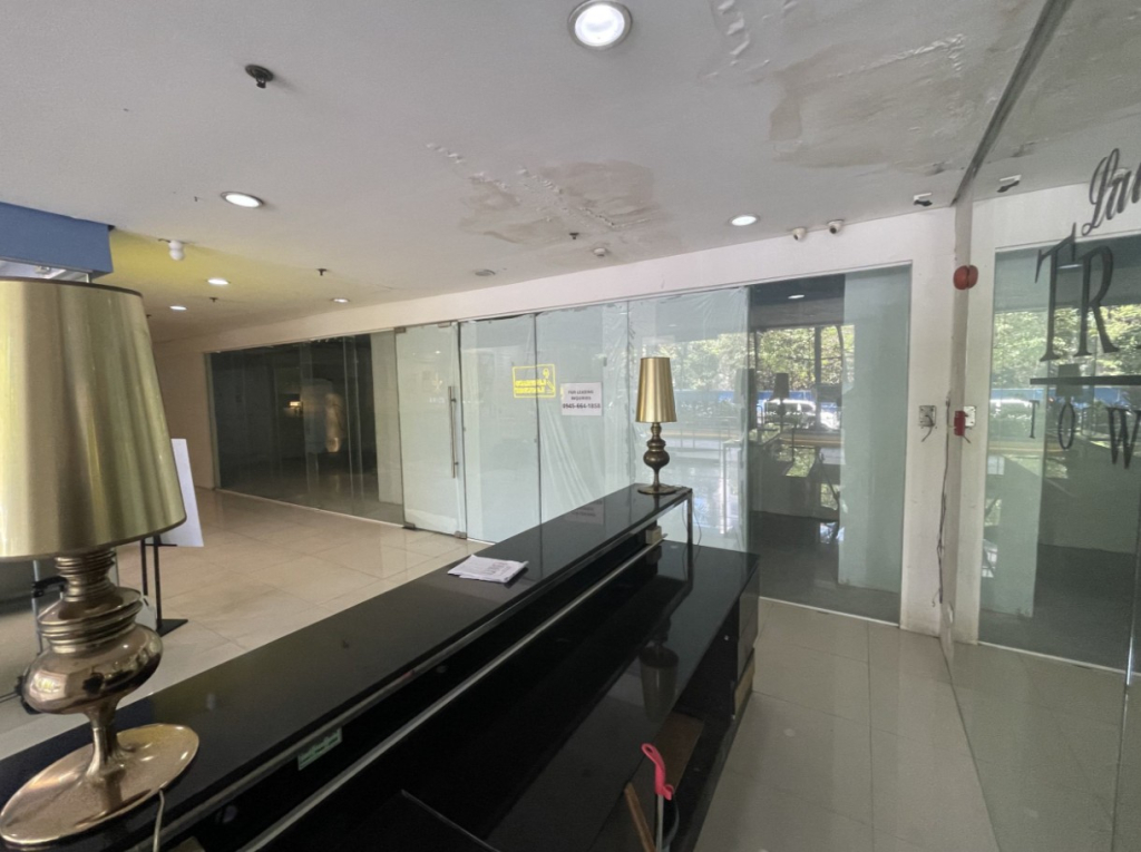 Trevi Lobby