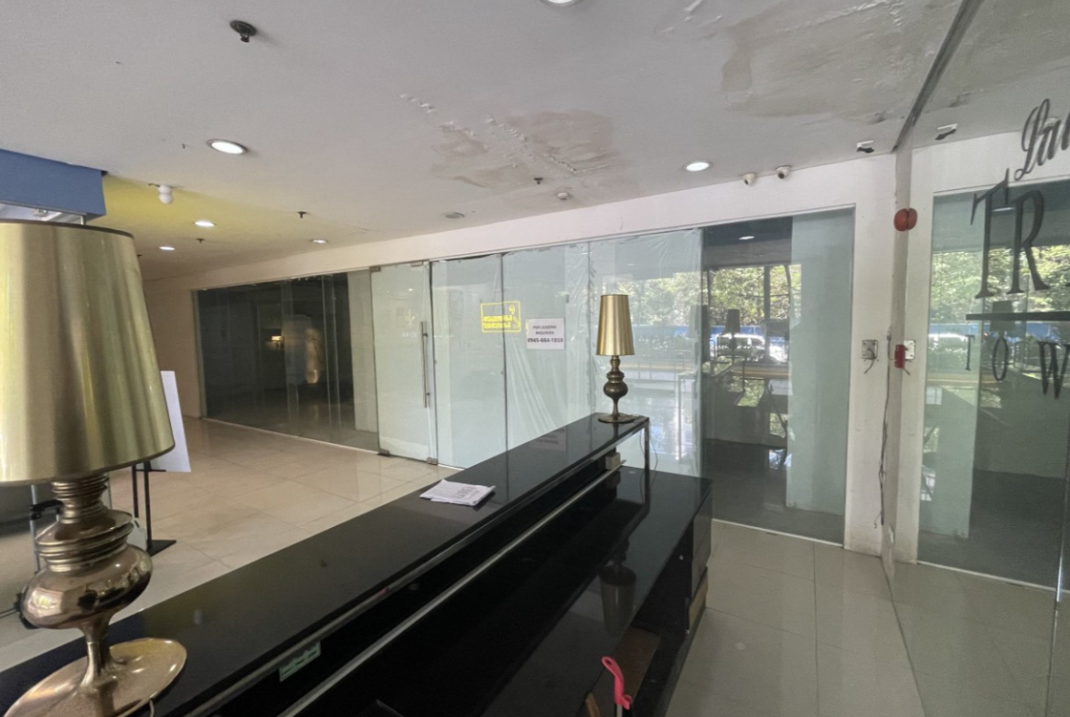 Trevi Lobby