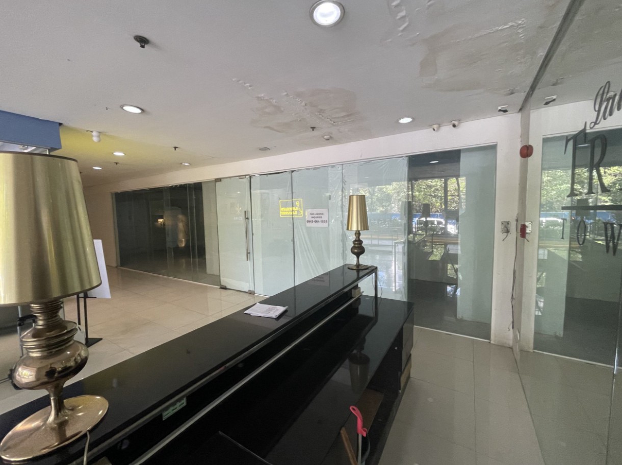 Trevi Lobby