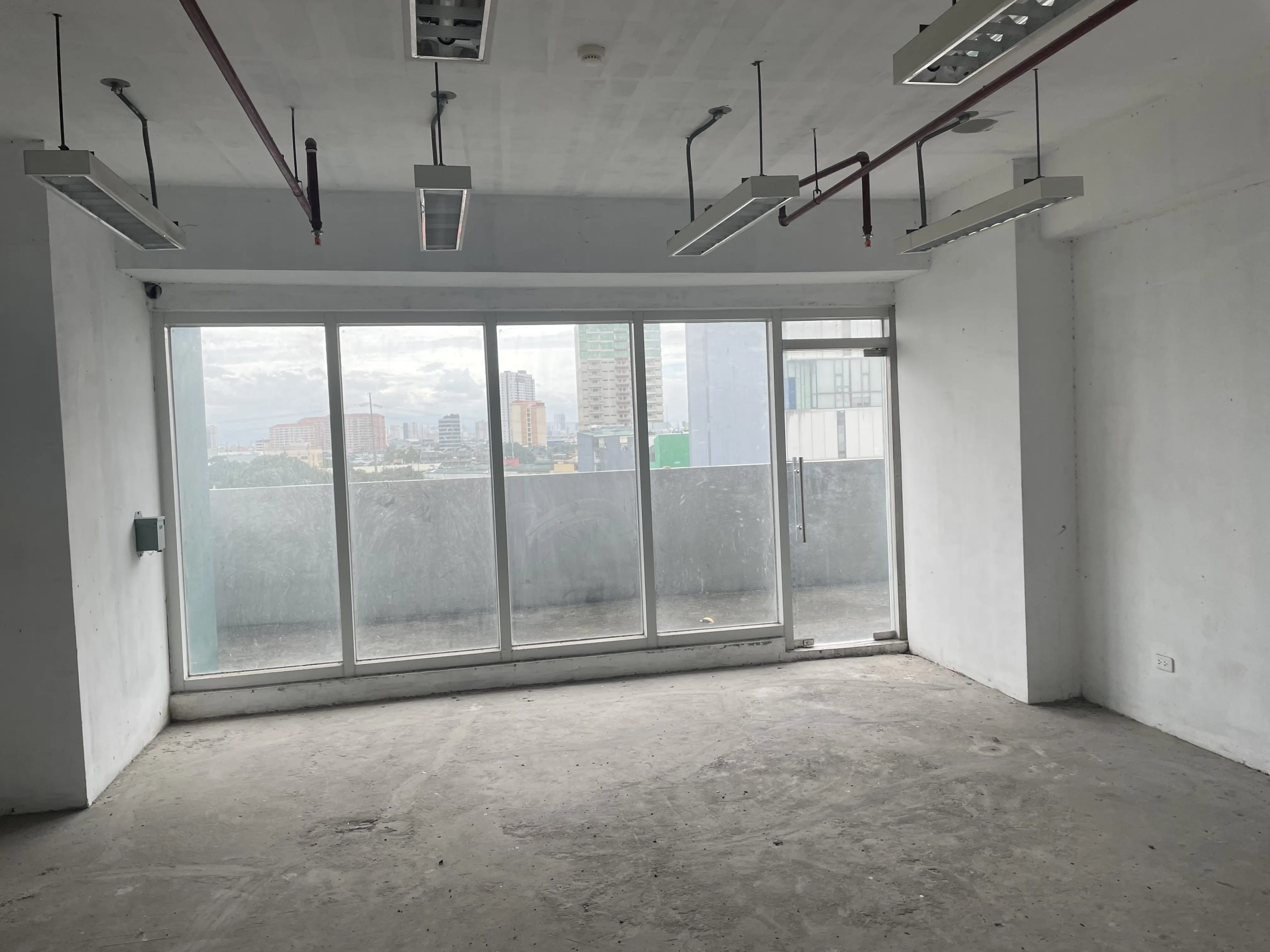 commercial-space-for-rent-in-taft-office-space