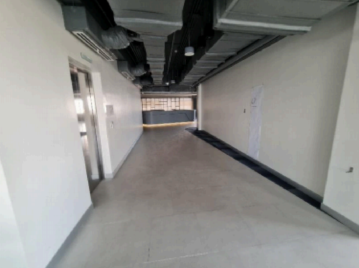 office-space-for-rent-in-bgc-elevator
