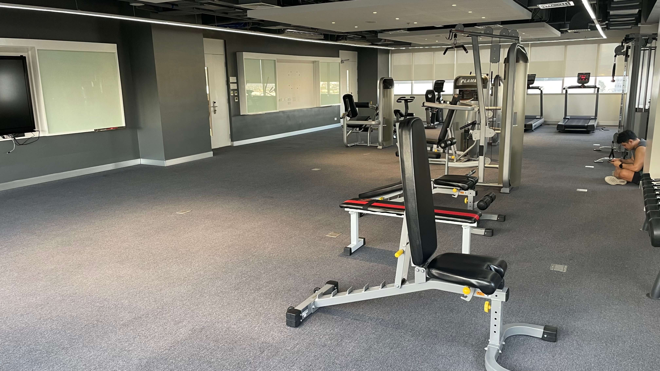 commercial-space-for-lease-in-bgc-6th-floor-gym-space